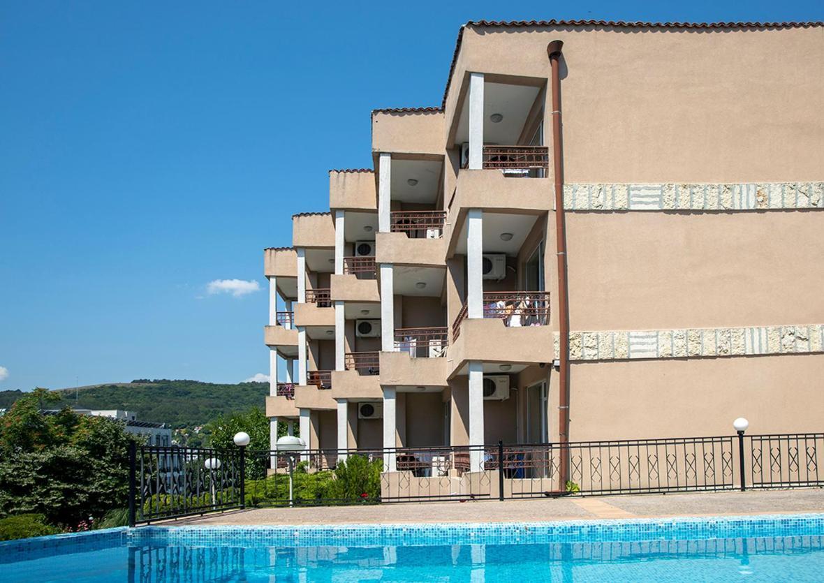 Hotel Naslada Μπαλτσίκ Εξωτερικό φωτογραφία