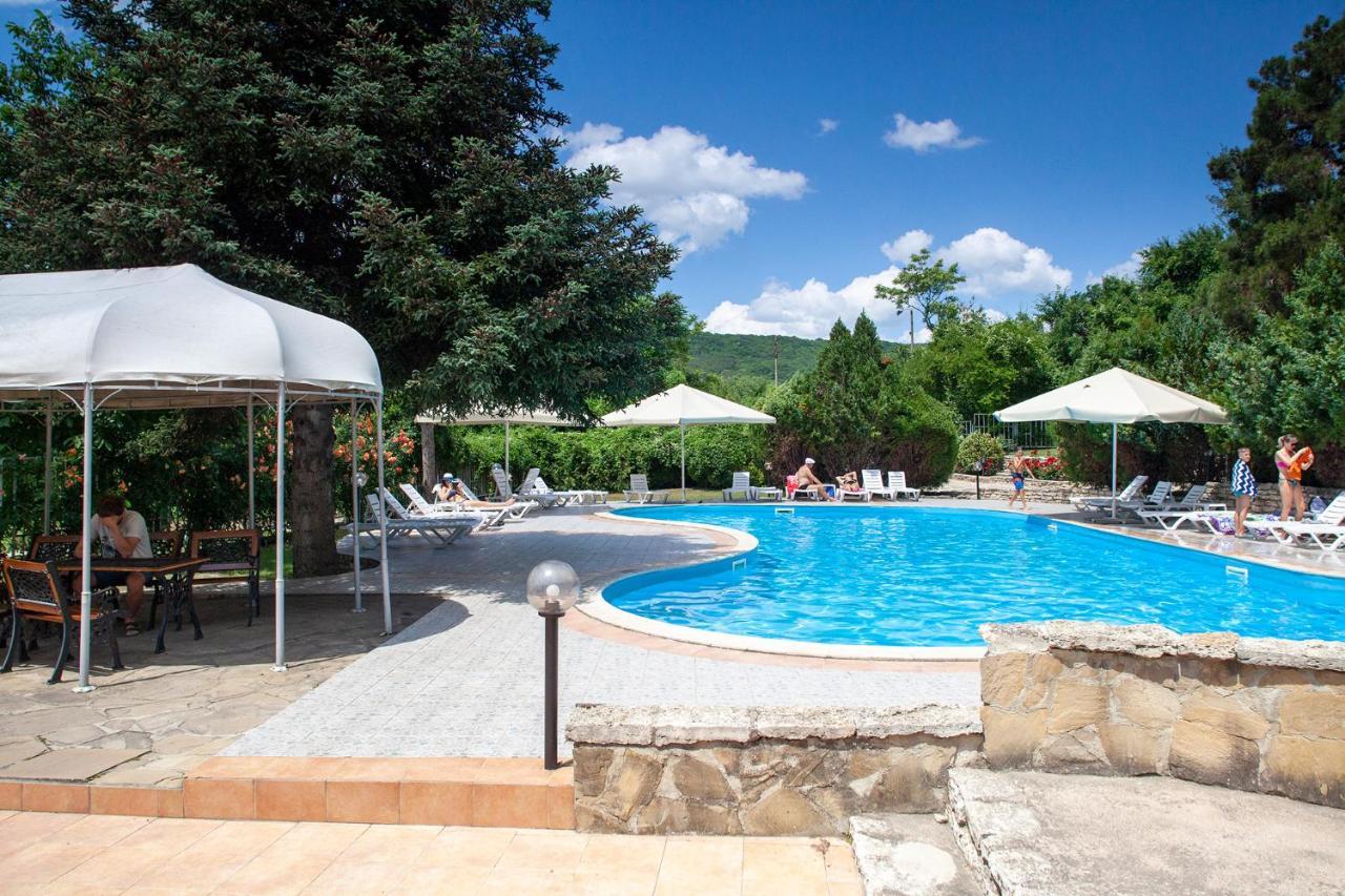 Hotel Naslada Μπαλτσίκ Εξωτερικό φωτογραφία